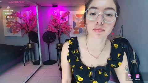 Snapshot of veronica_miiller chatting on 02/02/26, 07:23 veronica online show from 02/02/26, 07:23