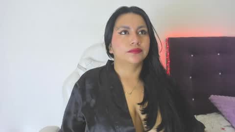 veronicaa_squirt online show from 05/19/26, 03:02