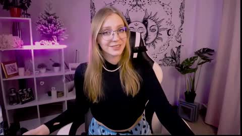 VERONICA online show from 02/15/25, 04:56