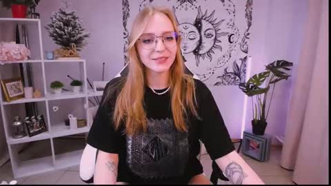 VERONICA online show from 02/16/25, 10:10
