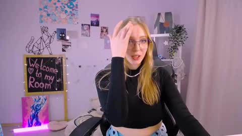 VERONICA online show from 02/19/25, 06:32