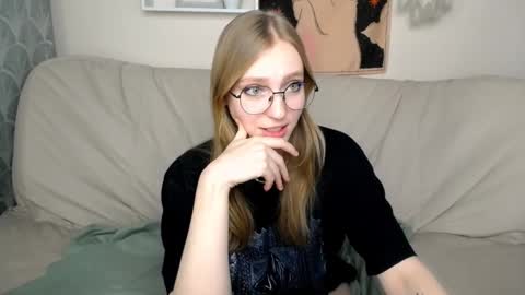 VERONICA online show from 02/21/25, 06:40