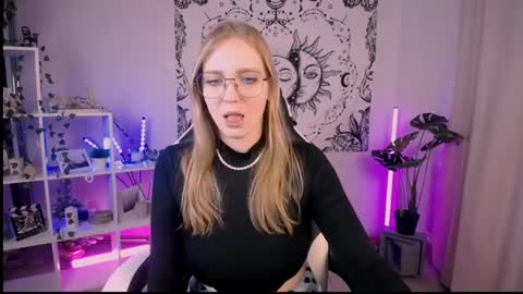 VERONICA online show from 02/25/25, 08:19