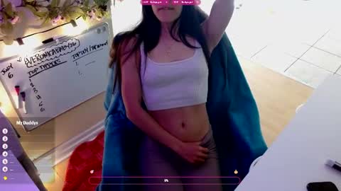 Snapshot of veronicababy26 chatting on 07/06/26, 03:47 veronicababy26 online show from 07/06/26, 03:47