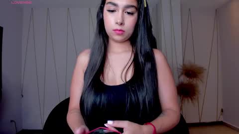 Snapshot of veronicablue1 chatting on 11/20/25, 09:31 Vero online show from 11/20/25, 09:31