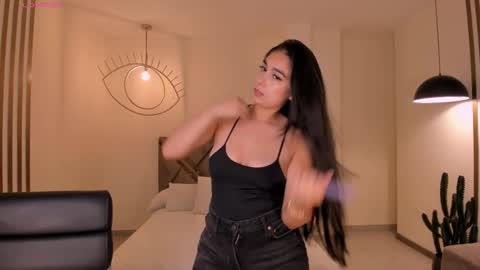 Snapshot of veronicablue1 chatting on 11/27/25, 08:27 Vero online show from 11/27/25, 08:27