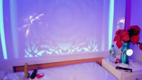 Snapshot of veronicacream_ chatting on 07/29/26, 04:21 VeronicaCream online show from 07/29/26, 04:21