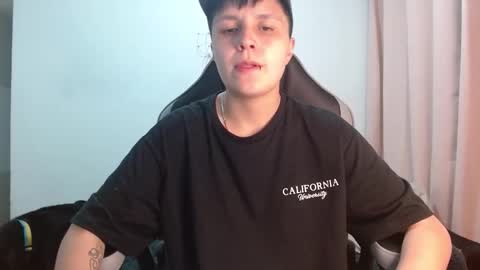 Snapshot of veronicaelite16 chatting on 10/14/25, 02:23 Veronica Clark online show from 10/14/25, 02:23