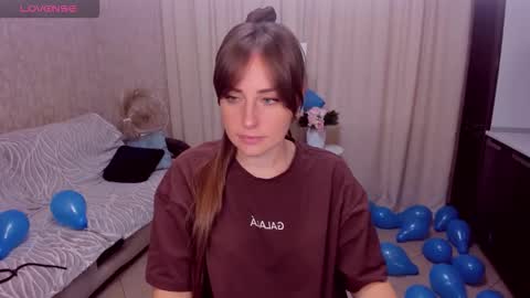 Veronica online show from 09/16/25, 05:19