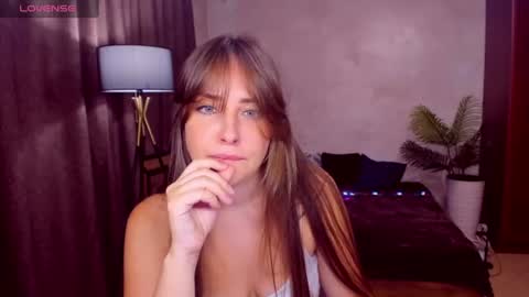 Veronica online show from 07/23/26, 05:16