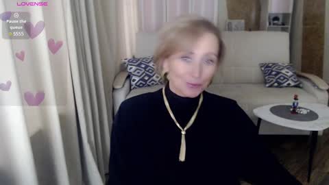 Helen online show from 12/11/24, 09:09