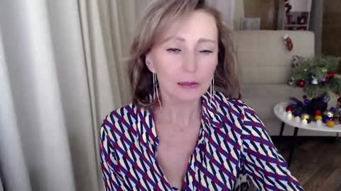Helen online show from 01/06/25, 05:08