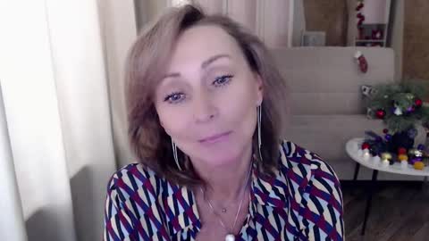 Helen online show from 01/06/25, 08:14