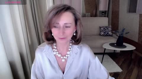 Helen online show from 01/22/25, 05:05