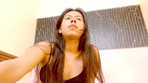 Veronica Robles online show from 07/28/26, 08:23