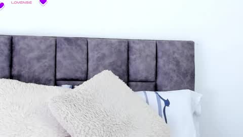 Snapshot of veronicatonu chatting on 02/09/25, 01:56 VeronicaTonu online show from 02/09/25, 01:56