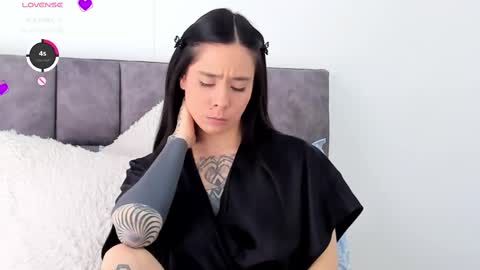 Snapshot of veronicatonu chatting on 02/23/25, 06:56 VeronicaTonu online show from 02/23/25, 06:56