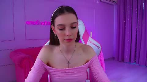 Veronica online show from 06/22/26, 07:16