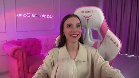 Veronica online show from 06/25/26, 05:12