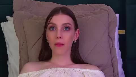 Veronica online show from 07/07/26, 07:23