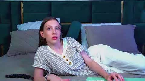 Veronica online show from 07/30/26, 06:18