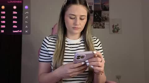 Snapshot of veronika__winslow_ chatting on 02/11/26, 07:35 Vero online show from 02/11/26, 07:35