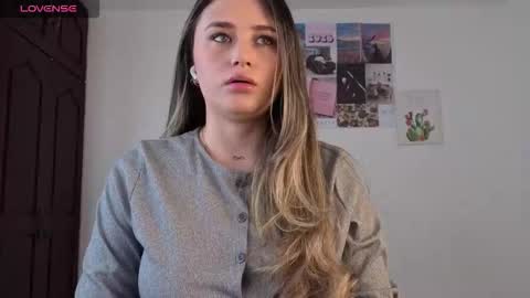 Snapshot of veronika__winslow_ chatting on 02/24/26, 05:00 Vero online show from 02/24/26, 05:00