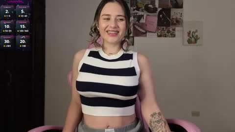 Snapshot of veronika__winslow_ chatting on 06/04/26, 06:19 Vero online show from 06/04/26, 06:19
