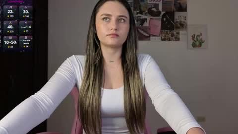 Snapshot of veronika__winslow_ chatting on 06/05/26, 06:09 Vero online show from 06/05/26, 06:09