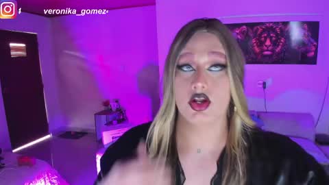 Snapshot of veronika_foxter chatting on 05/06/26, 06:13 veronika gomez ind online show from 05/06/26, 06:13