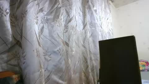 Snapshot of veronika_xi chatting on 11/10/25, 07:18 veronika_xi online show from 11/10/25, 07:18