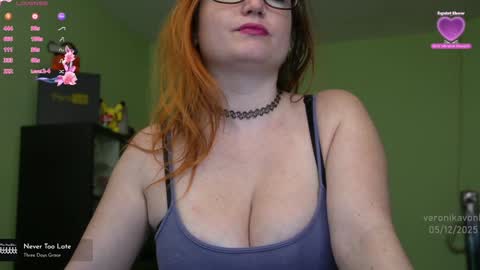 Veronika von Kleist online show from 12/05/25, 01:31