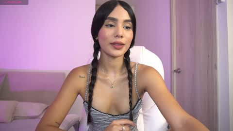  V A L  help me reach 100likes online show from 02/22/26, 11:03