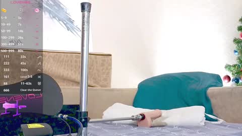 Snapshot of vers_gay chatting on 12/15/24, 01:43 Ethan online show from 12/15/24, 01:43