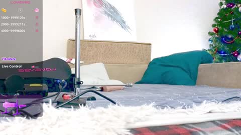 Snapshot of vers_gay chatting on 12/21/24, 10:50 Ethan online show from 12/21/24, 10:50