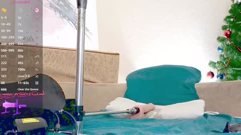 Snapshot of vers_gay chatting on 12/22/24, 03:33 Ethan online show from 12/22/24, 03:33