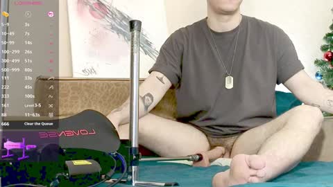 Snapshot of vers_gay chatting on 12/25/24, 07:14 Ethan online show from 12/25/24, 07:14