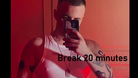 Snapshot of vers_gay chatting on 01/04/25, 04:11 Ethan online show from 01/04/25, 04:11