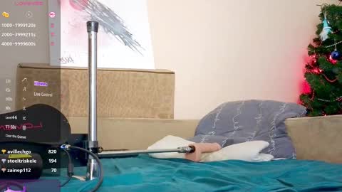 Snapshot of vers_gay chatting on 02/16/25, 04:21 Ethan online show from 02/16/25, 04:21