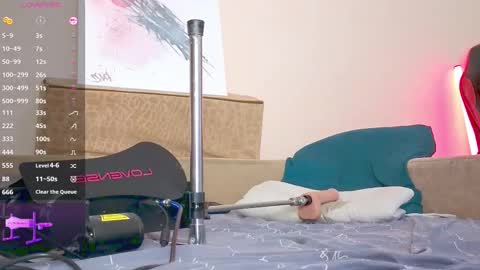 Snapshot of vers_gay chatting on 02/26/25, 05:17 Ethan online show from 02/26/25, 05:17