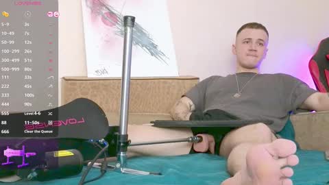 Snapshot of vers_gay chatting on 03/09/25, 11:03 Ethan online show from 03/09/25, 11:03