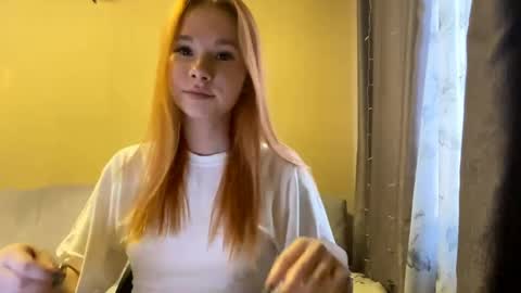 Snapshot of vertiegartrell chatting on 06/03/26, 01:36 Lina online show from 06/03/26, 01:36