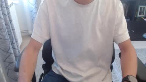 Snapshot of verto159753 chatting on 10/22/25, 08:47 verto159753 online show from 10/22/25, 08:47