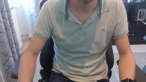 Snapshot of verto159753 chatting on 10/24/25, 10:22 verto159753 online show from 10/24/25, 10:22