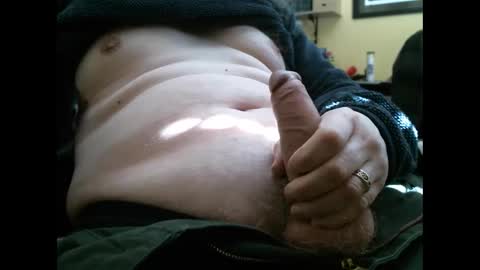 Snapshot of veryhornyoldman1970 chatting on 03/01/25, 11:28 Horny online show from 03/01/25, 11:28