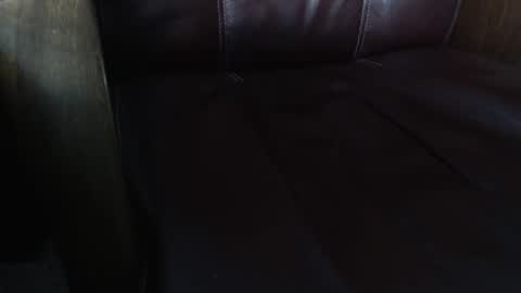 Erik online show from 01/12/25, 05:44