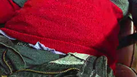 Snapshot of verylittletiny chatting on 09/29/25, 05:01 Erik online show from 09/29/25, 05:01