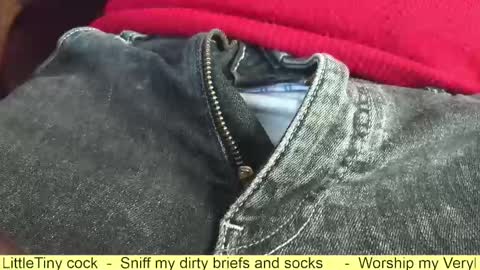 Snapshot of verylittletiny chatting on 10/12/25, 07:07 Erik online show from 10/12/25, 07:07