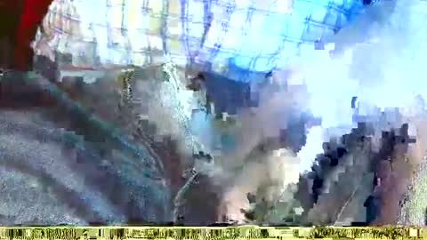 Snapshot of verylittletiny chatting on 10/18/25, 07:53 Erik online show from 10/18/25, 07:53