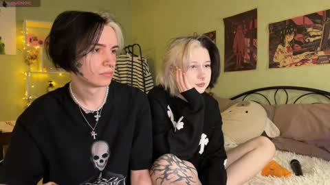 Snapshot of veryraretwins chatting on 10/08/25, 07:55 veryraretwins online show from 10/08/25, 07:55